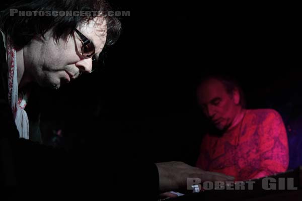 LEGENDARY PINK DOTS - 2009-11-12 - PARIS - Le Klub - 